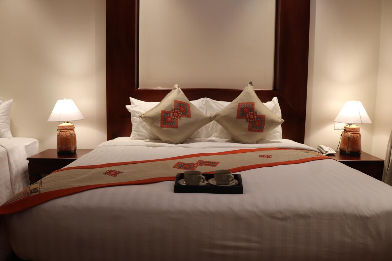 Houngvilai Hotel Луанг Прабанг Екстериор снимка