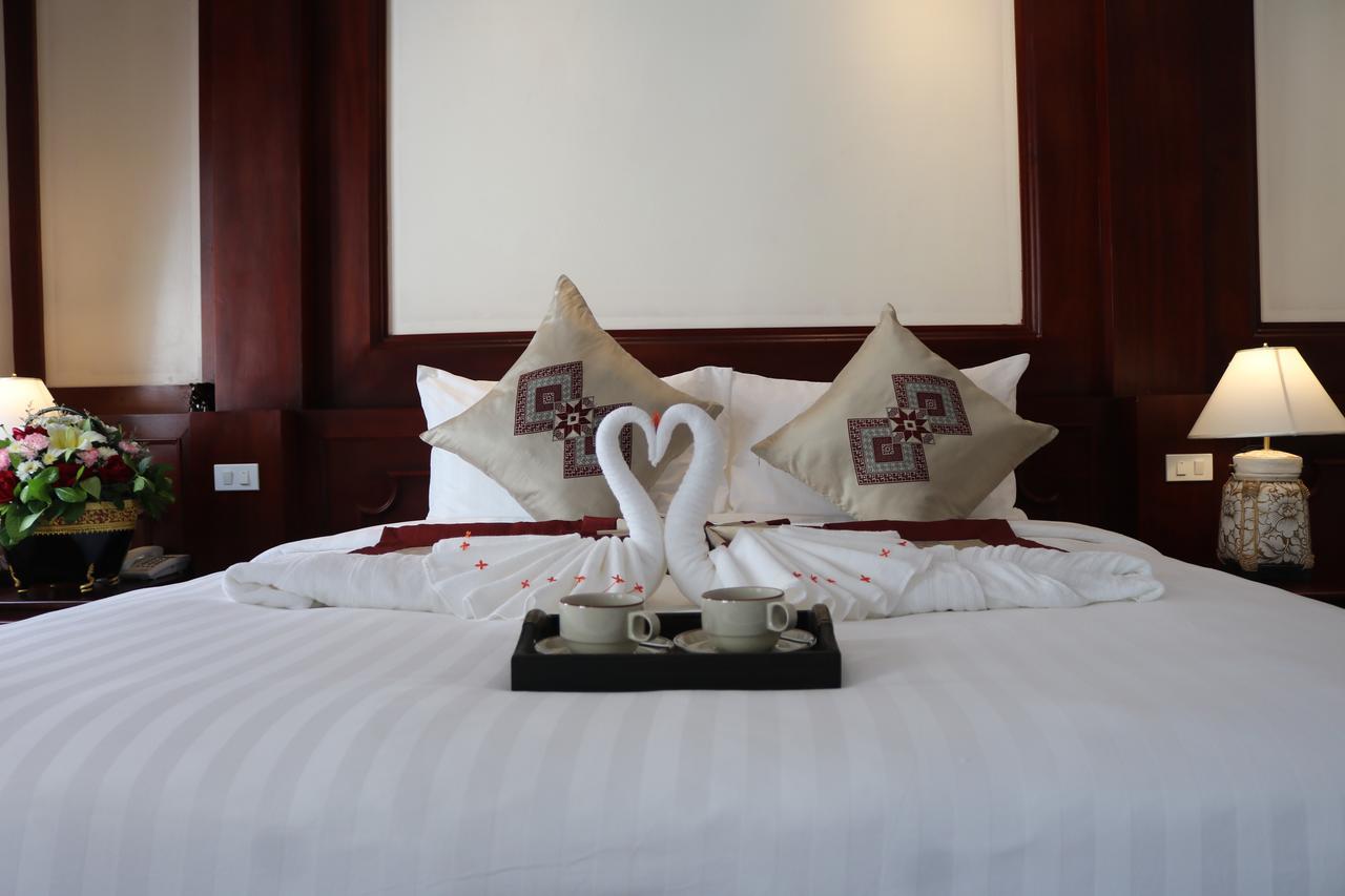 Houngvilai Hotel Луанг Прабанг Екстериор снимка