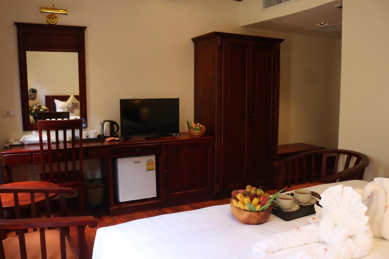 Houngvilai Hotel Луанг Прабанг Екстериор снимка