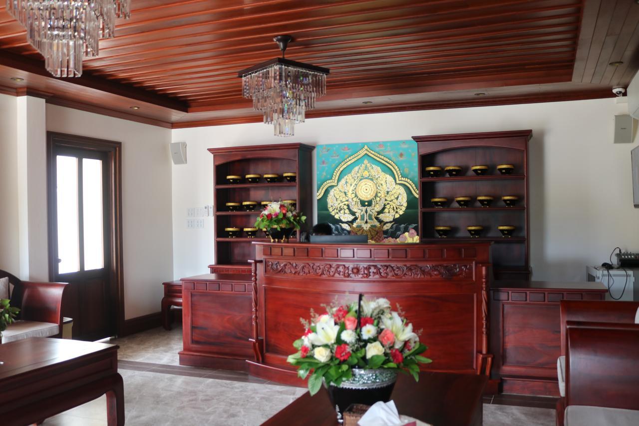 Houngvilai Hotel Луанг Прабанг Екстериор снимка