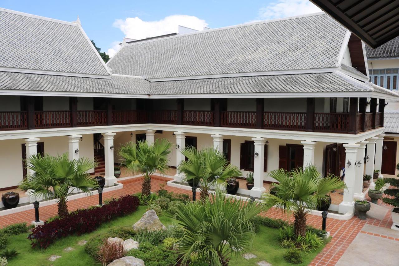 Houngvilai Hotel Луанг Прабанг Екстериор снимка
