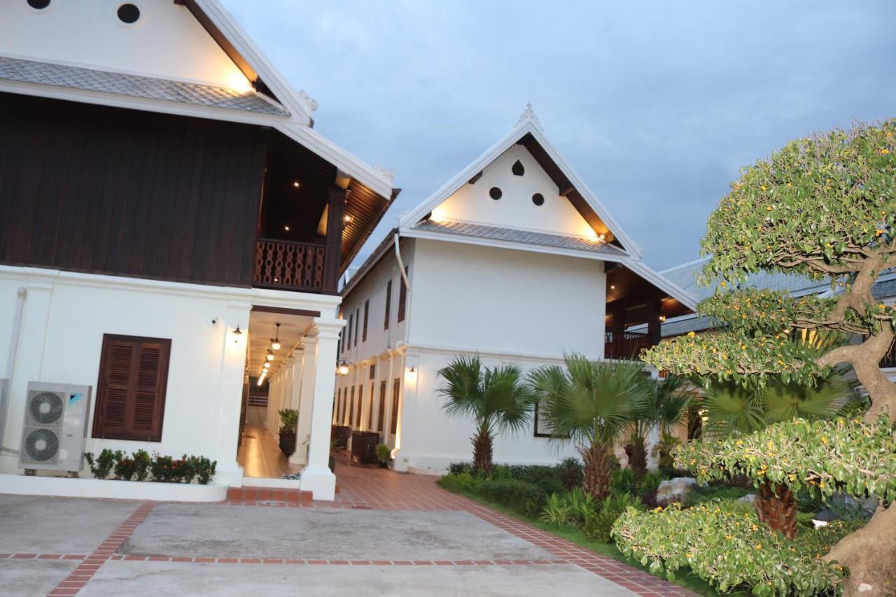 Houngvilai Hotel Луанг Прабанг Екстериор снимка