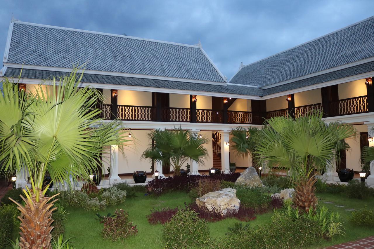 Houngvilai Hotel Луанг Прабанг Екстериор снимка