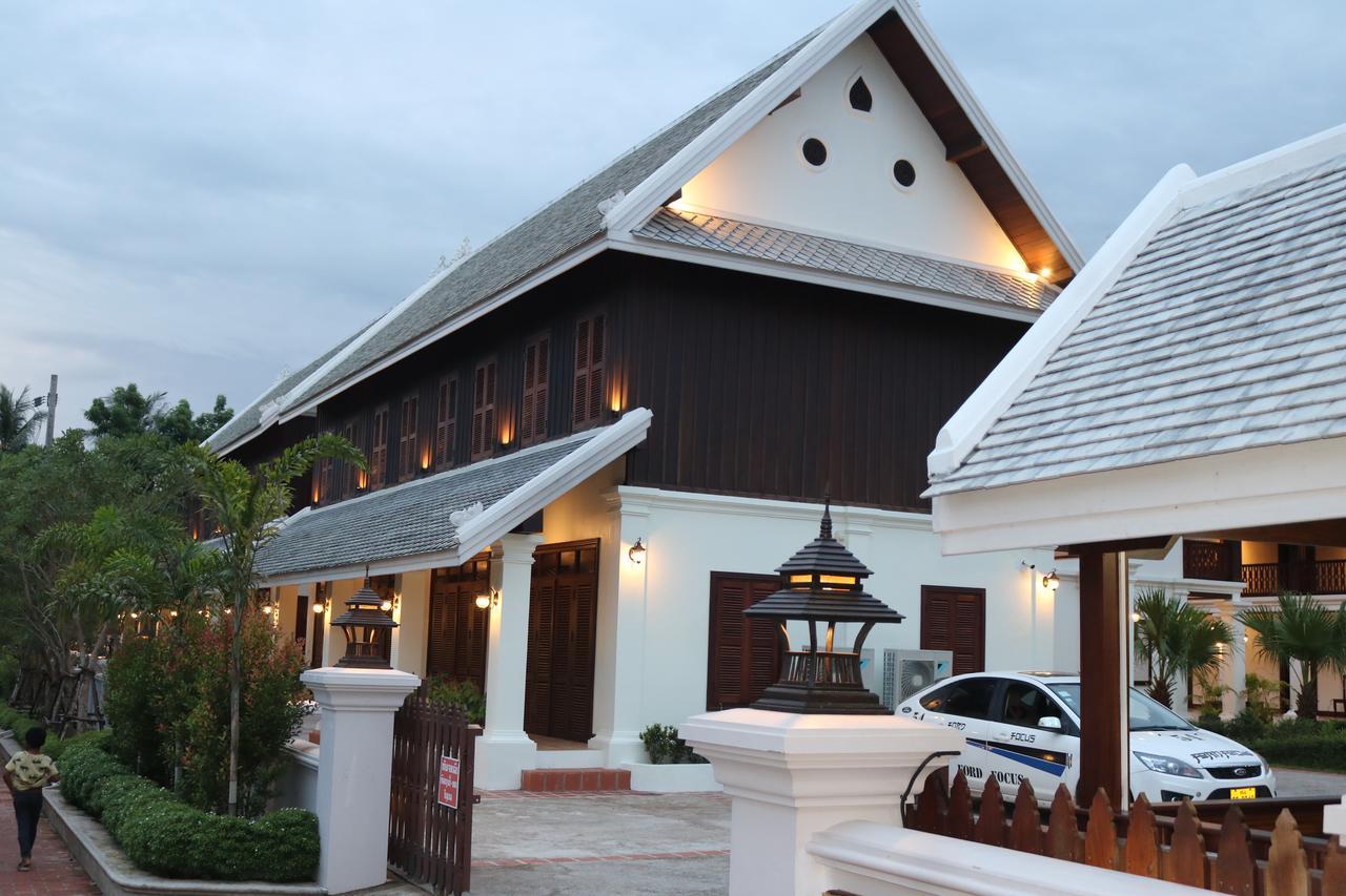 Houngvilai Hotel Луанг Прабанг Екстериор снимка