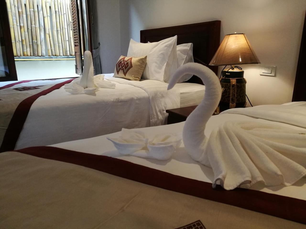 Houngvilai Hotel Луанг Прабанг Екстериор снимка