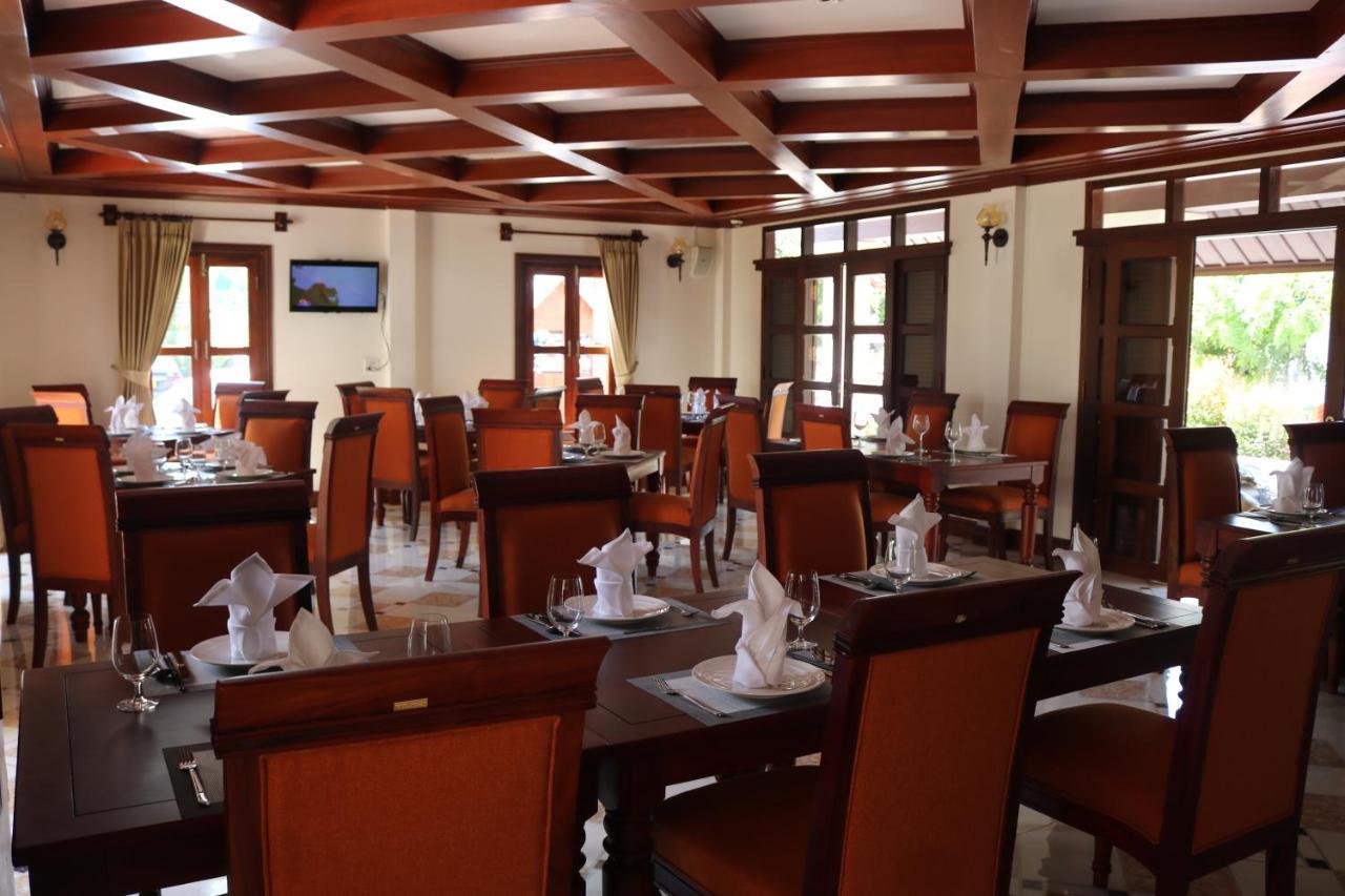 Houngvilai Hotel Луанг Прабанг Екстериор снимка